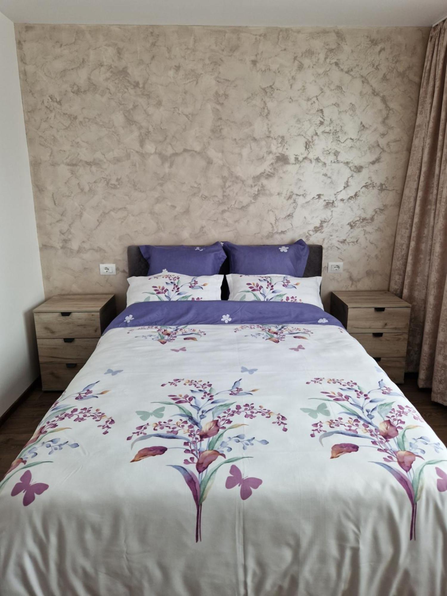 Downtown Apartment Рымнику-Вылча Экстерьер фото