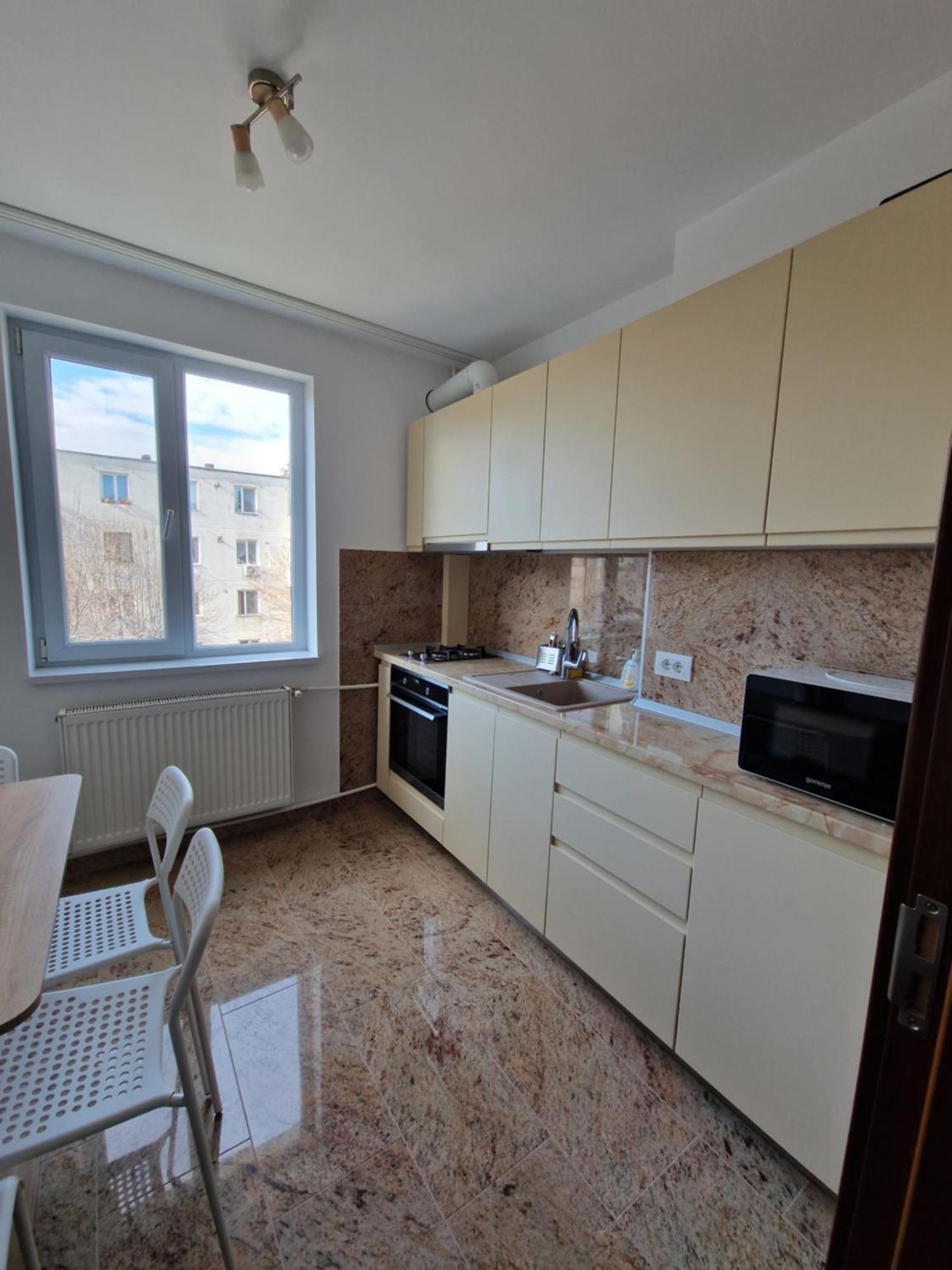Downtown Apartment Рымнику-Вылча Экстерьер фото